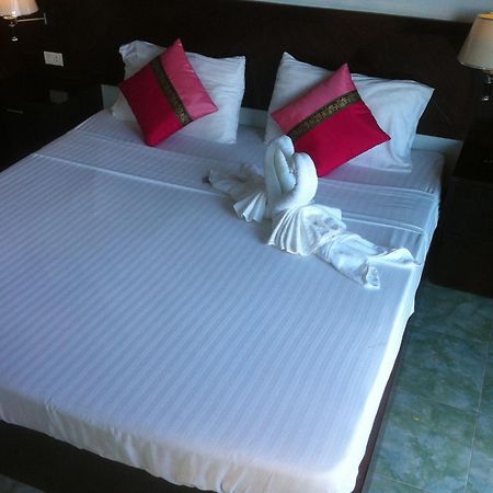 Feng Shui House Hotell Patong Eksteriør bilde