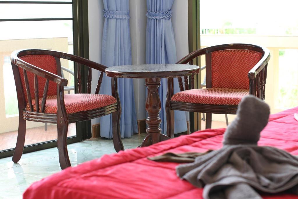 Feng Shui House Hotell Patong Eksteriør bilde