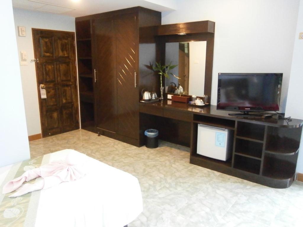 Feng Shui House Hotell Patong Eksteriør bilde